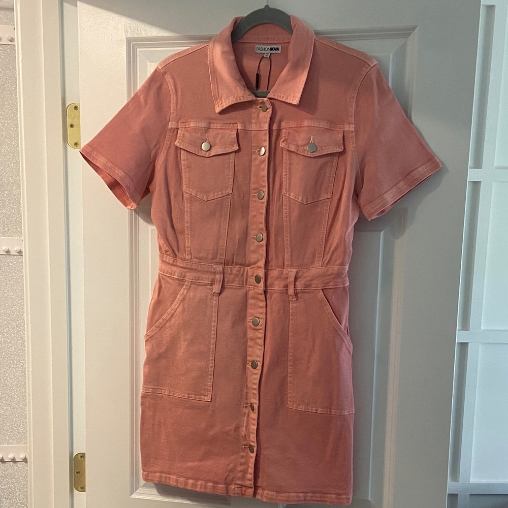 🧡 Women’s Fashion Nova pink denim mini dress